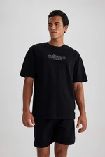 DEFACTO Comfort Fit Crew Neck T-Shirt