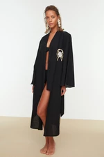 Trendyol čierny midi kimono a kaftan s opaskom, 100% bavlna, s tkanou výšivkou