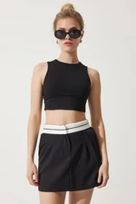 Happiness İstanbul Women's Black Contrast Line Knitted Shorts Skirt