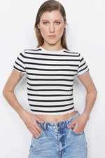 Trendyol White Striped Baby Overlock Detailed Fitted Crop Ribbed Knitted Blouse