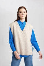 DEFACTO Regular Fit V-Neck Knitwear Sweater