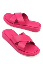 Capone Outfitters Women's Capone Cross-Band Fuchsia Slippers