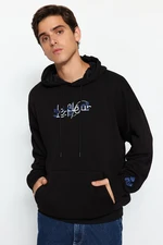 Trendyol Men's Black Oversized/Wide-Fit Hoodie Sweatshirt With Text Embroidery.