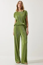 Happiness İstanbul Women's Pistachio Green Pleated Comfortable Blouse Pants Set