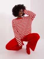 Red and ecru knitted ensemble with trousers