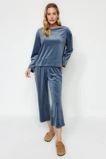 Trendyol Blue Soft Feeling Velvet Tshirt-Capri Knitted Pajama Set