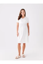 LC Waikiki V-Neck Straight Short Sleeve Maternity Nightgown