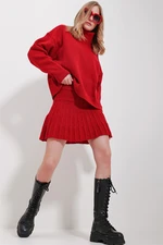 Trend Alaçatı Stili Women's Red Turtleneck Sweater And Pleated Skirt Set