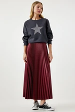 Happiness İstanbul Women's Burgundy Shiny Surface Pleated Knitted Skirt