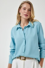 Happiness İstanbul Women's Turquoise Soft Textured Basic Shirt