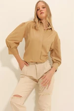 Trend Alaçatı Stili Women's Dark Beige Balloon Sleeve Basic Poplin Shirt