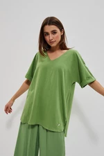 Simple T-Shirt with V-neck in Moodo - green