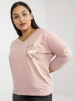 Light pink blouse of oversize for everyday wear with application