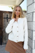 Trend Alaçatı Stili Women's Cream Gold Button Detailed Knitwear Cardigan