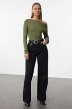 Trendyol Khaki Plain Premium Soft Fabric Fitted/Fits the Body Boat Neck Knitted Blouse