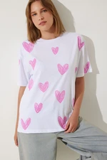 Happiness İstanbul Women's White Pink Heart Printed Oversize Cotton T-Shirt