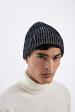 DEFACTO Men's Ribbed Knitted Beanie