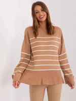 Camel oversize sweater with round neckline