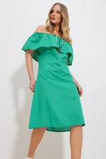 Trend Alaçatı Stili Women's Green Madonna Collar Self Patterned Woven Dress