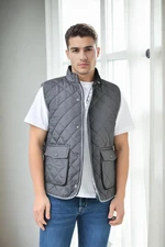 83925 Dewberry Mens Vest with Side Pockets-GREY