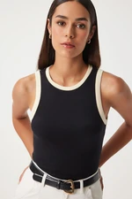 Happiness İstanbul Women's Black Cream Sleeveless Contrast Color Blouse