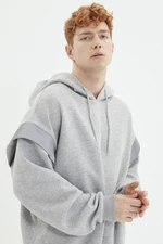 Trendyol Gray Oversize/Wide Cut Hooded Sweatshirt with Reflective Detail and Fleece Inside