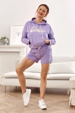 Sweatshirt with short purple shorts