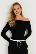 Cool & Sexy Women's Black Boat Neck Blouse