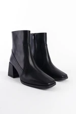 Capone Outfitters Blunt Toe Side Zipper Black Women's Boots