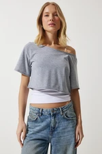 Happiness İstanbul Women's Gray Melange Boat Neck Basic Crop Knitted T-Shirt