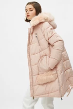Růžový kabát pro ženy od značky Koton