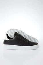 Yaya by Hotiç Women's Black Sneakers