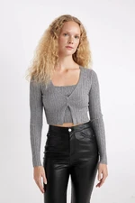 DEFACTO Regular Fit Crop Buttoned V Neck Knitted Cardigan