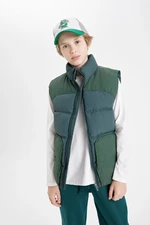 DEFACTO Boy's Water Repellent Half Turtleneck Puffer Vest