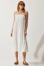 Happiness İstanbul Women's White Strappy Crinkle Summer Knitted Dress