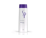 Šampon pro nepoddajné a kudrnaté vlasy Wella Professionals SP Smoothen Shampoo - 250 ml (81593004) + dárek zdarma