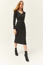 Olalook Women's Black Pool Neck Thick Ribbed Midi Dress