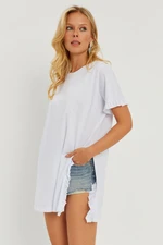 Cool & Sexy Women's White Ruffle Long T-Shirt