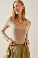 XHAN Beige Square Collar Crop Blouse