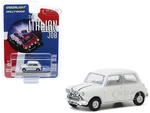 1967 Austin Mini Cooper S 1275 MkI White "The Italian Job" (1969) Movie "Hollywood Series" Release 28 1/64 Diecast Model Car by Greenlight