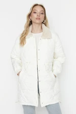 Trendyol Ecru Oversized Collar, Fur Detail, Water-Repellent Quilted Inflatable Coat