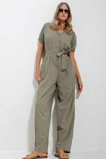 Trend Alaçatı Stili Women's Khaki Front Buttoned Double Pocket Mikanos Linen Jumpsuit