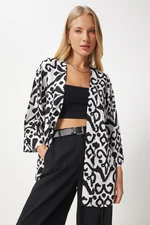 Happiness İstanbul Women's Black and White Patterned Viscose Kimono