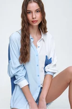 Trend Alaçatı Stili Women's Blue 3 Color Block Woven Viscose Shirt with One Pocket