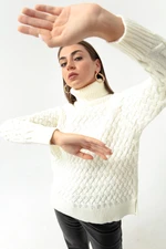 Lafaba Women's White Turtleneck Knitted Detailed Knitwear Sweater