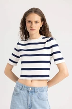 DEFACTO Fitted Crew Neck Striped Short Sleeve Knitted T-Shirt