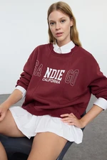 Trendyol Burgundy Slogan Printed Oversize/Wide Fit Knitted Sweatshirt with Hem Detail