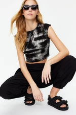 Trendyol Black Foil/Shiny Printed Fitted Crop Cotton Stretch Knitted Blouse