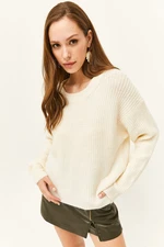 Olalook Women's Ecru Crew Neck Soft Textured Knitwear Sweater