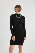 DEFACTO Fitted Long Sleeve Dress